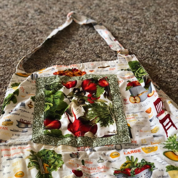 Apron - Picture 3 of 3